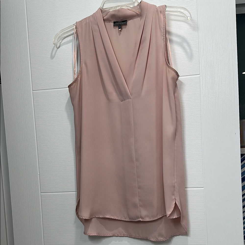 Vince Camuto light pink sleeveless top
